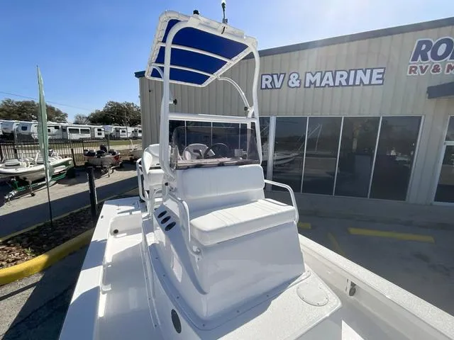 Slide: The Image of Majek M2 ILLUSION 2025 - 18