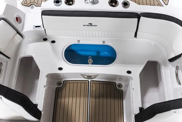 Slide: The Image of Stingray 211DC 2025 - 11