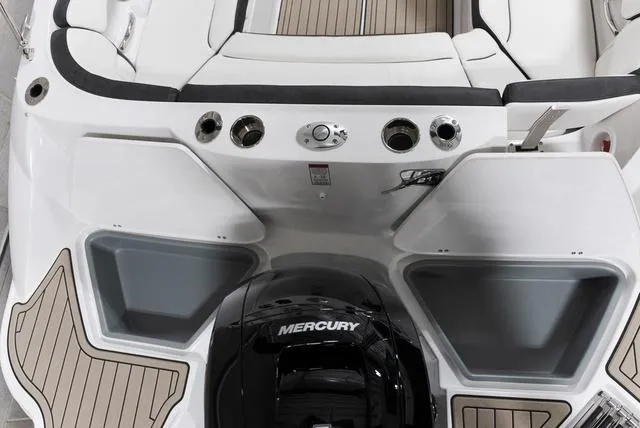 Slide: The Image of Stingray 211DC 2025 - 8