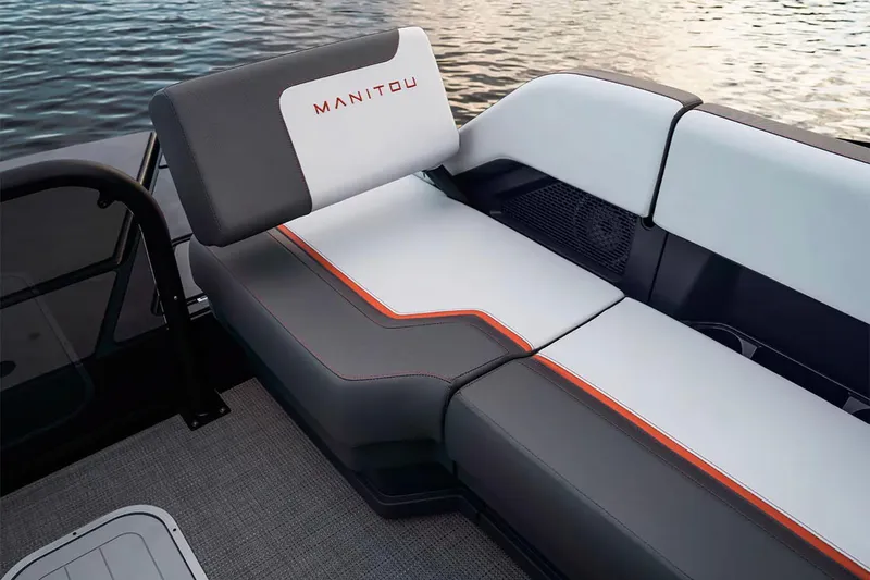 Slide: The Image of Manitou Cruise 22 MAX Bench Twin Tube 2025 - 36