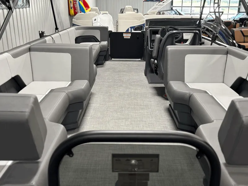 Slide: The Image of Manitou Cruise 22 MAX Bench Twin Tube 2025 - 5