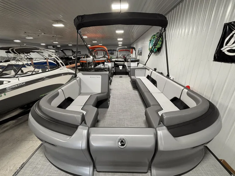 Slide: The Image of Manitou Cruise 22 MAX Bench Twin Tube 2025 - 7