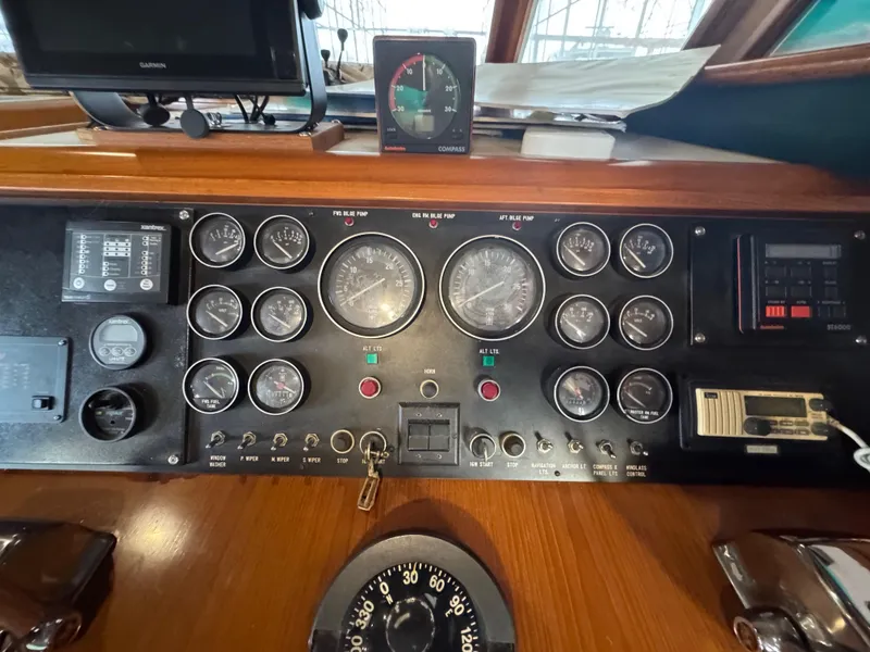 Slide: The Image of Ocean Alexander 456 Classicco 1991 - 29