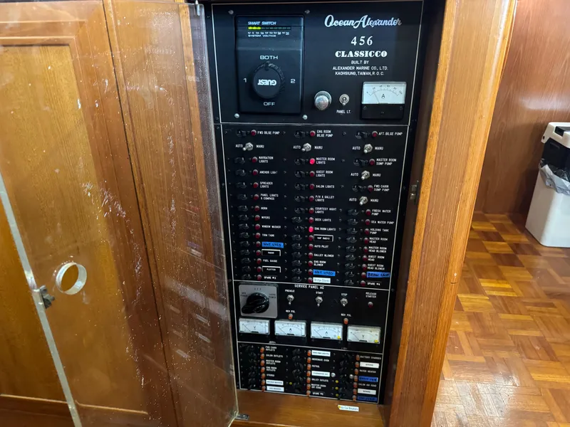 Slide: The Image of Ocean Alexander 456 Classicco 1991 - 65