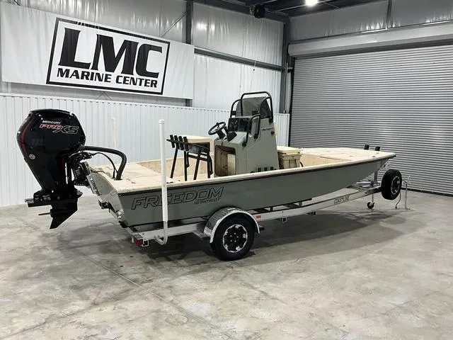 Slide: The Image of Freedom Boats 18' Patriot 2025 - 10