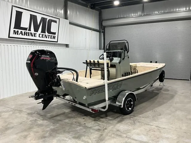 Slide: The Image of Freedom Boats 18' Patriot 2025 - 11