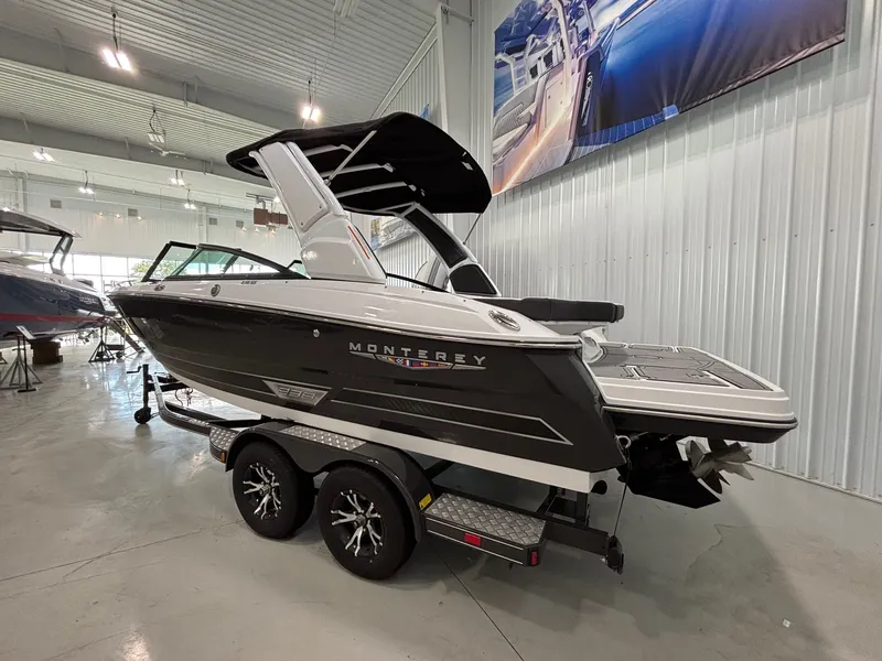 Slide: The Image of Monterey 238SS Luxury Bowrider 2025 - 34