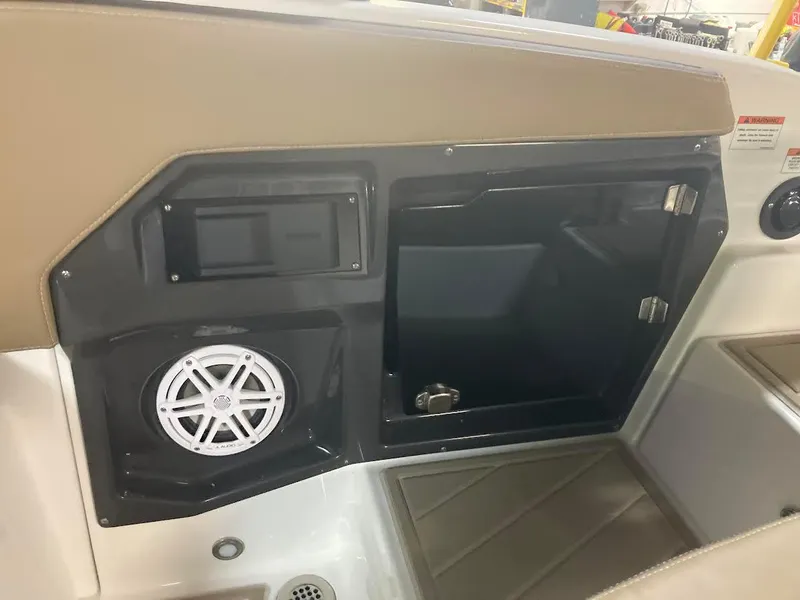 Slide: The Image of Monterey 278SS Super Sport 2025 - 31