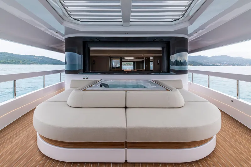 Slide: The Image of Ferretti Yachts Infynito 90 2025 - 13