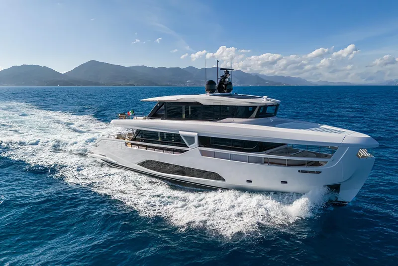 Slide: The Image of Ferretti Yachts Infynito 90 2025 - 15