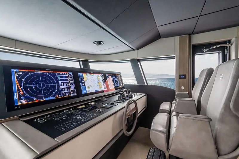 Slide: The Image of Ferretti Yachts Infynito 90 2025 - 47