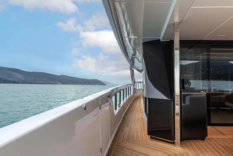 Slide: The Image of Ferretti Yachts Infynito 90 2025 - 5