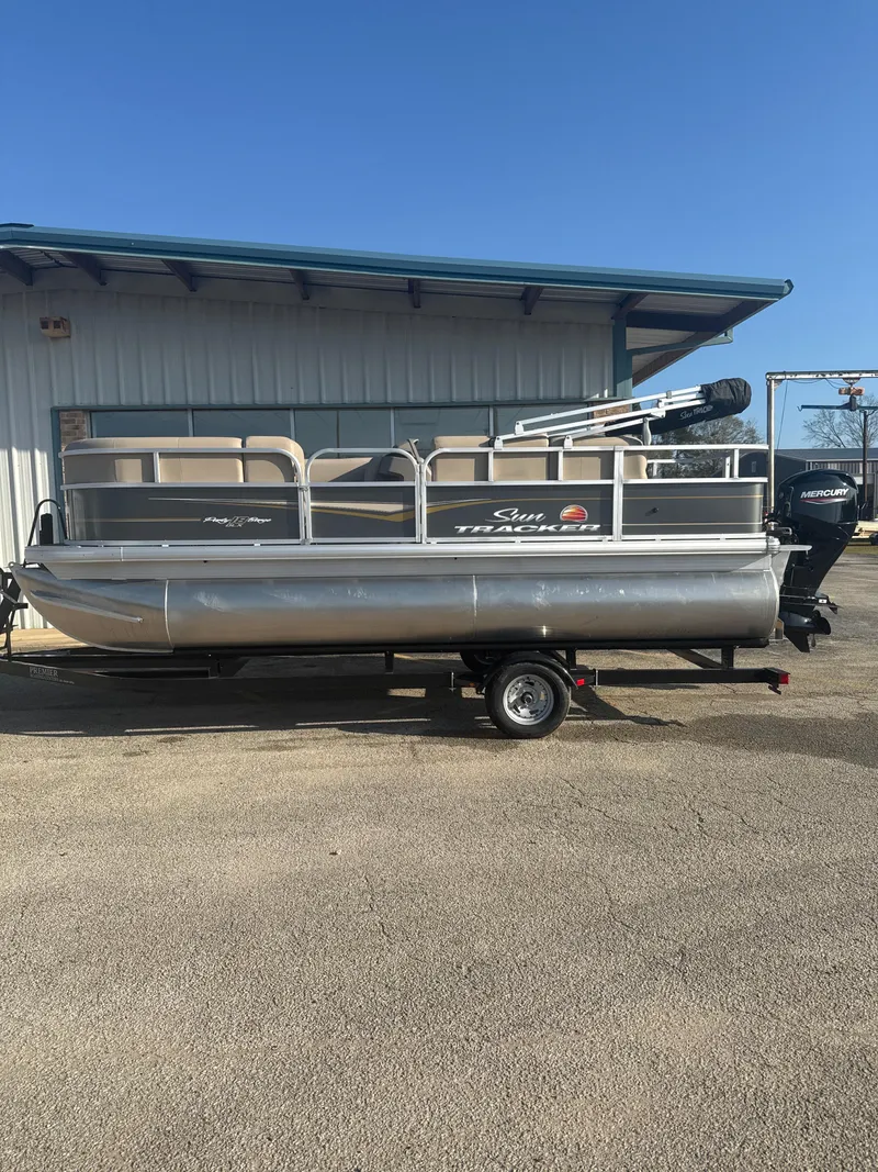 Slide: The Image of Sun Tracker PB18 2024 - 31