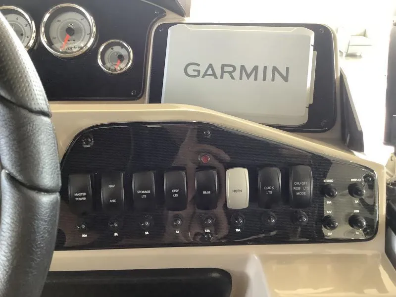 Slide: The Image of Dashboard of 2025 G3 SELECT 324SS boat with Garmin navigation system. - 13