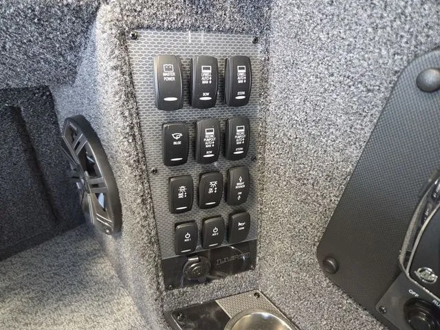 Slide: The Image of Lund 1975 Pro-V Sport 2025 - 14