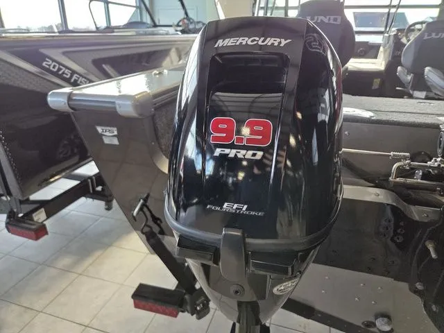 Slide: The Image of Lund 1975 Pro-V Sport 2025 - 5