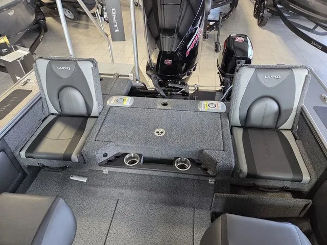 Slide: The Image of Lund 1975 Pro-V Sport 2025 - 7