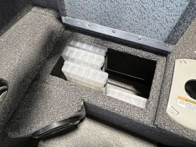 Slide: The Image of Lund 1875 Pro Guide Tiller 2023 - 17