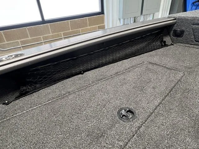 Slide: The Image of Lund 1875 Pro Guide Tiller 2023 - 23