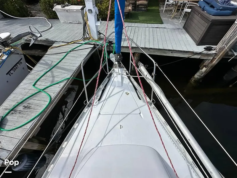 Slide: The Image of 1985 Beneteau Idylle 1050 for sale in Fort Lauderdale, FL - 12