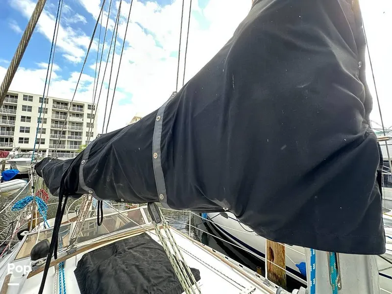 Slide: The Image of 1985 Beneteau Idylle 1050 for sale in Fort Lauderdale, FL - 35