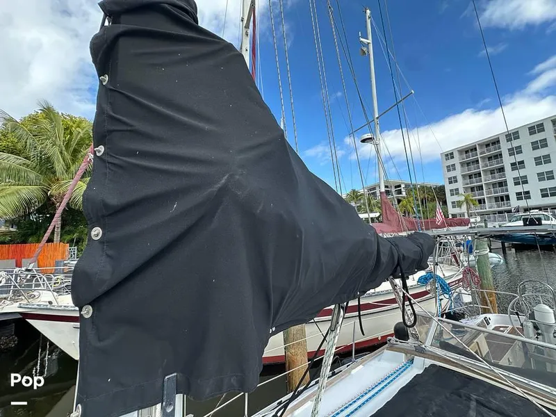 Slide: The Image of 1985 Beneteau Idylle 1050 for sale in Fort Lauderdale, FL - 36