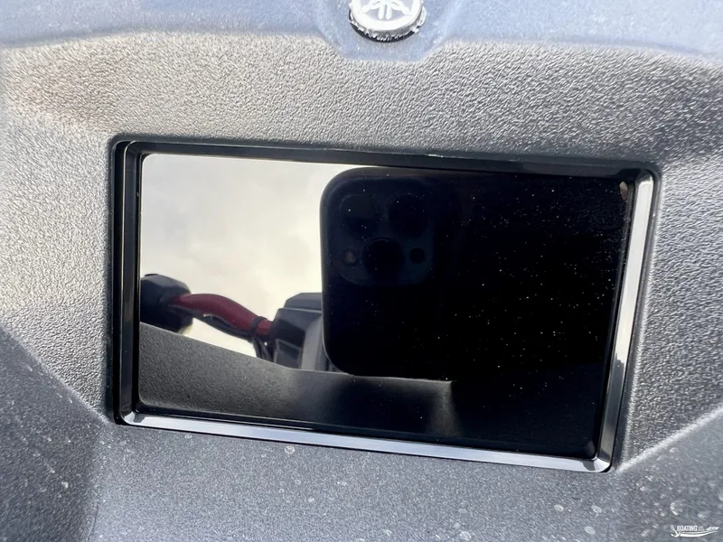 Slide: The Image of Close-up of Yamaha WaveRunner Jet Blaster Pro-3 2025 dashboard display. - 6