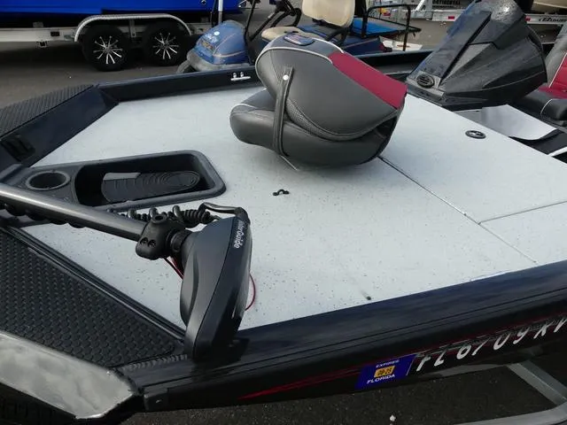 Slide: The Image of 2018 Ranger RT178 boat deck with seat and trolling motor. - 15