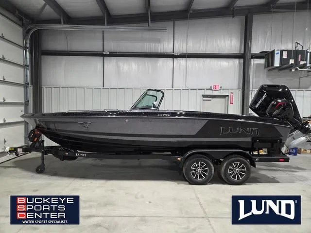 The Image of Lund 219 Pro-V GL 2025 - 1