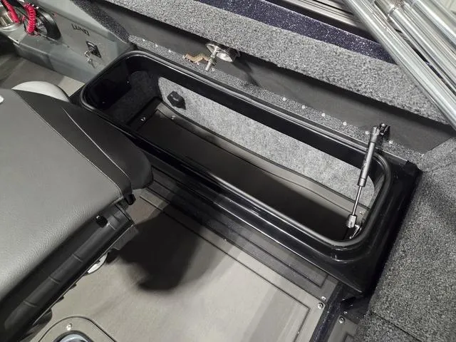 Slide: The Image of Lund 219 Pro-V GL 2025 - 10