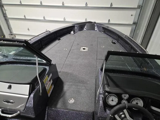 Slide: The Image of Lund 219 Pro-V GL 2025 - 23