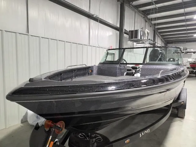 Slide: The Image of Lund 219 Pro-V GL 2025 - 3