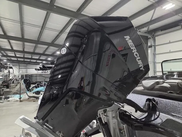 Slide: The Image of Lund 219 Pro-V GL 2025 - 5