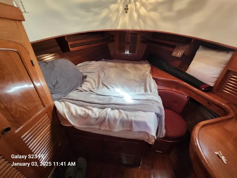 Slide: The Image of Lord Nelson Victory 37 1988 - 53