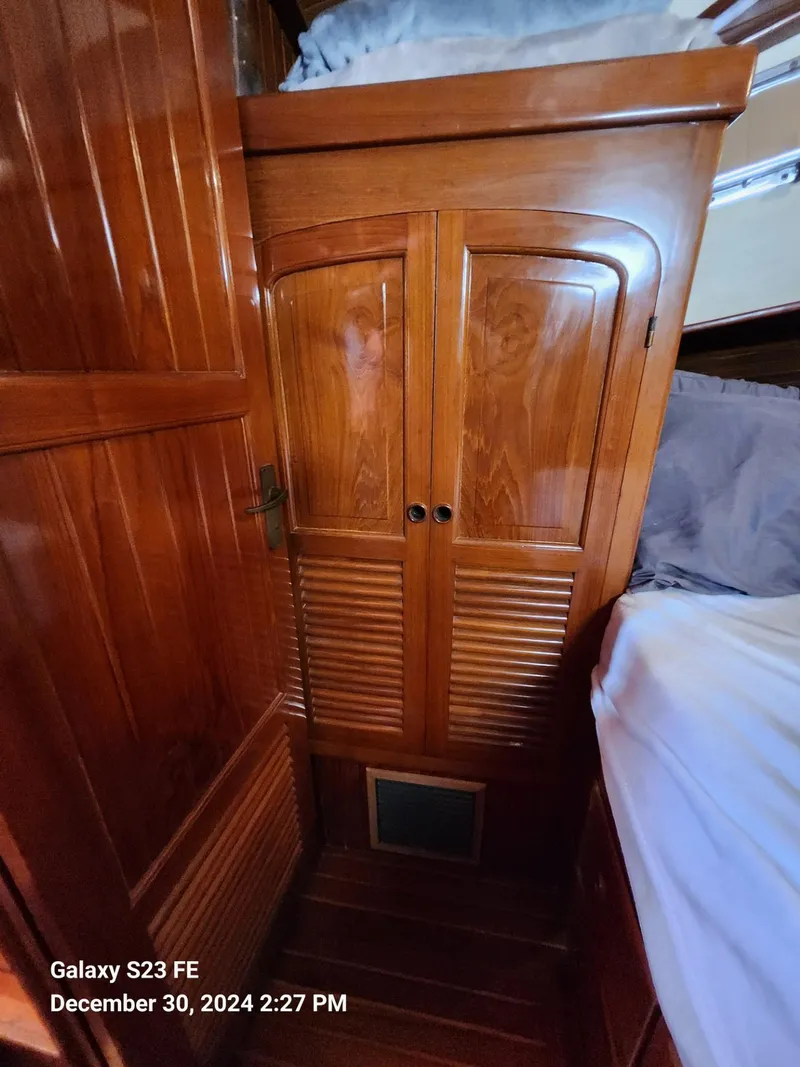 Slide: The Image of Lord Nelson Victory 37 1988 - 55