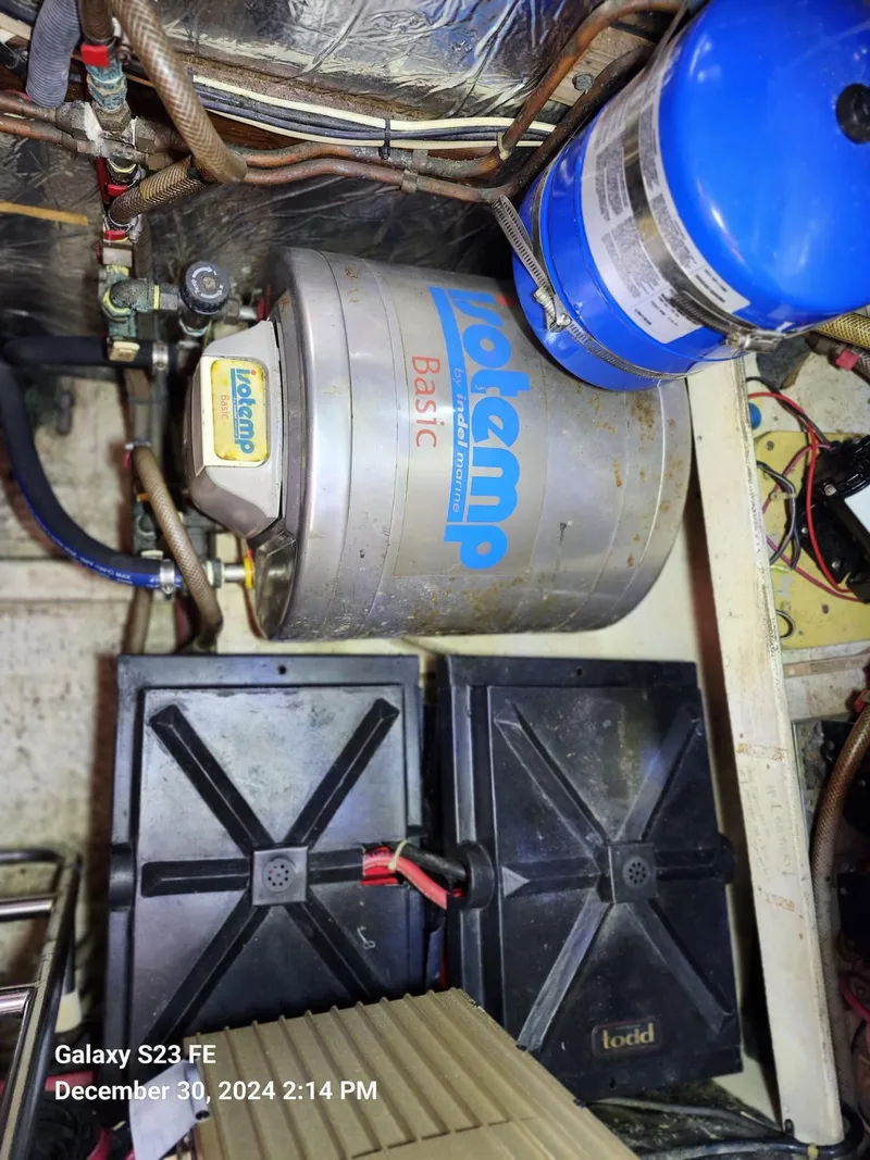 Slide: The Image of Lord Nelson Victory 37 1988 - 59