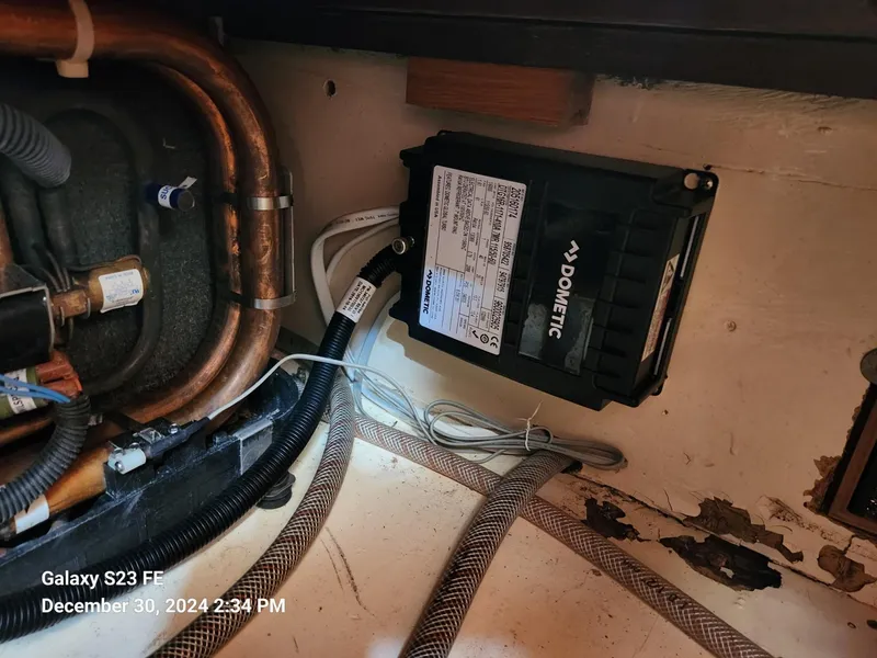 Slide: The Image of Lord Nelson Victory 37 1988 - 69