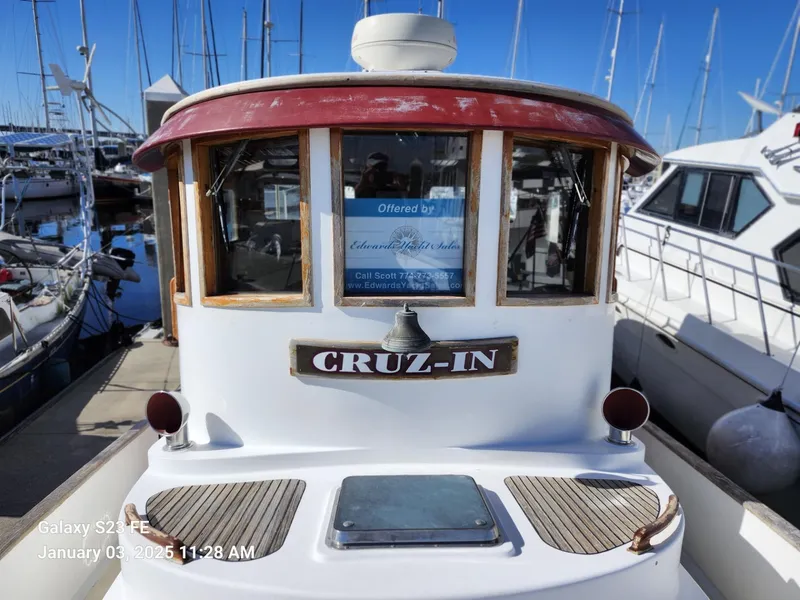 Slide: The Image of Lord Nelson Victory 37 boat "CRUZ-IN" docked at marina, 1988 model. - 8