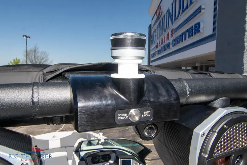 Slide: The Image of MasterCraft NXT24 2024 - 51