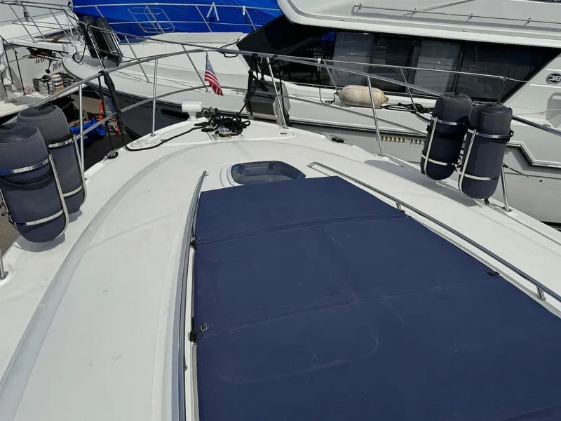 Slide: The Image of Sea Ray 420 Sundancer 2003 - 50