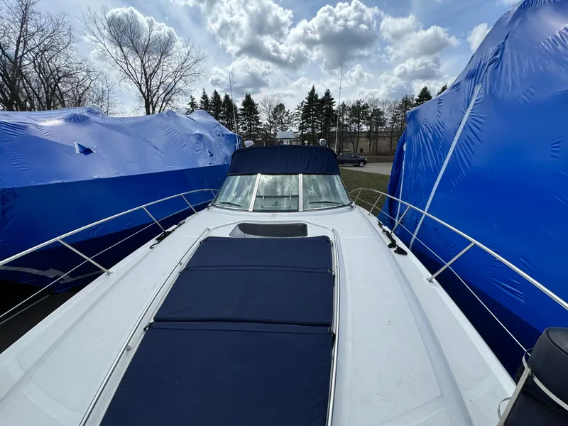 Slide: The Image of Sea Ray 420 Sundancer 2003 - 51