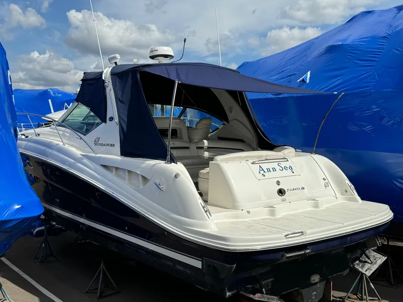 Slide: The Image of Sea Ray 420 Sundancer 2003 - 56