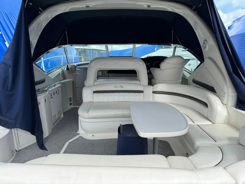 Slide: The Image of Sea Ray 420 Sundancer 2003 - 60