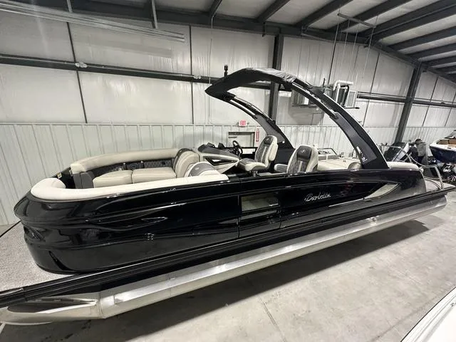 Slide: The Image of Barletta Reserve Leggera 26UCA 2025 - 26