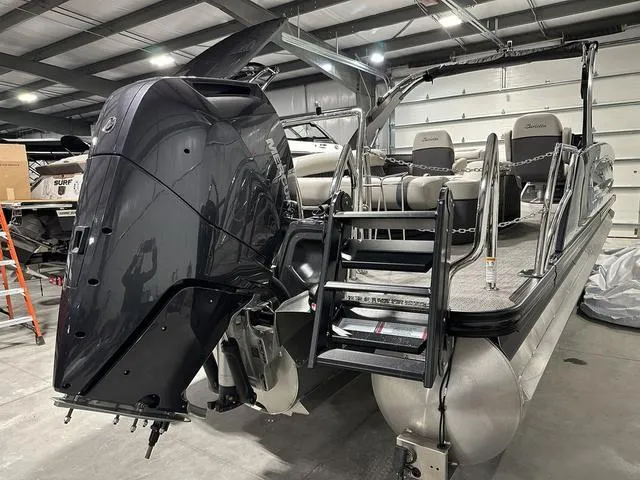 Slide: The Image of Barletta Reserve Leggera 26UCA 2025 - 28