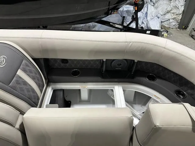 Slide: The Image of Barletta Reserve Leggera 26UCA 2025 - 32