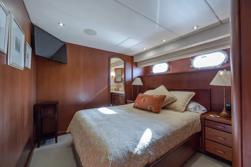 Slide: The Image of Christensen Custom 1988 - 120