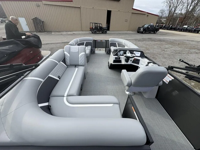 Slide: The Image of Crest Classic 200 SF Pontoon 2025 - 8