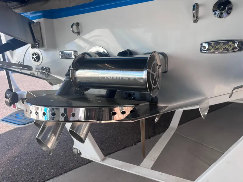 Slide: The Image of 2022 Centurion Ri265 boat exhaust and propeller detail. - 3