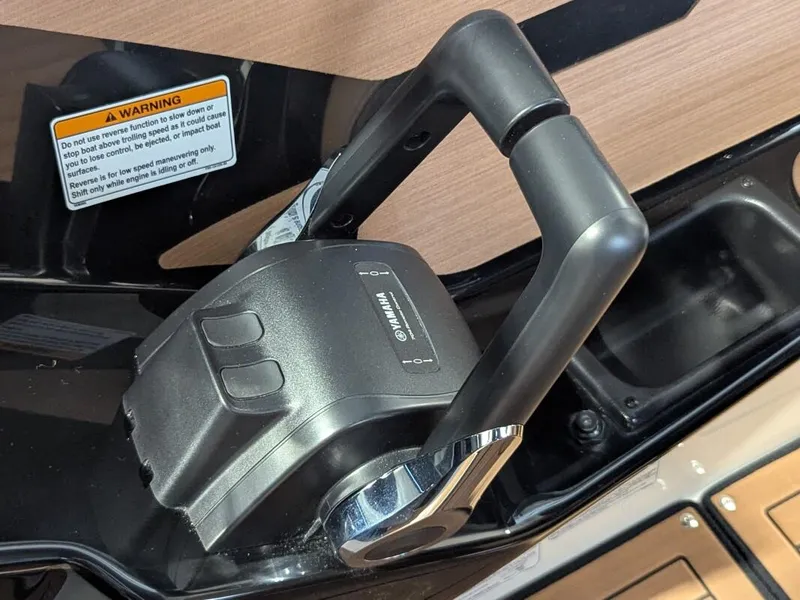 Slide: The Image of Yamaha 222S 2025 - 25